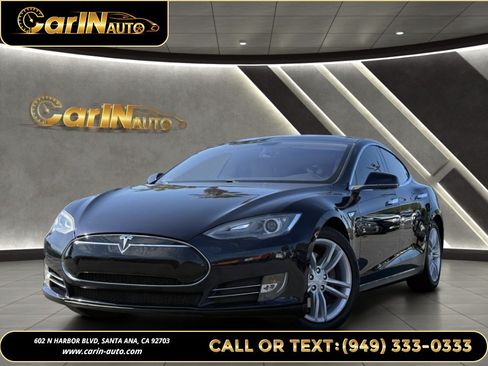Used 2013 Tesla Model S Performance RWD image 1