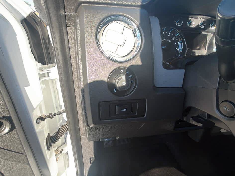 Used 2014 Ford F150 XLT w/ Equipment Group 302A Luxury AWD/4WD image 17