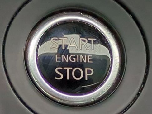 Certified 2022 Nissan Sentra S image 26