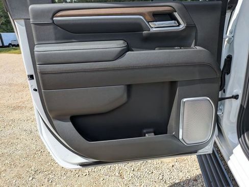 New 2026 Chevrolet Silverado 3500 High Country w/ Technology Package AWD/4WD image 26