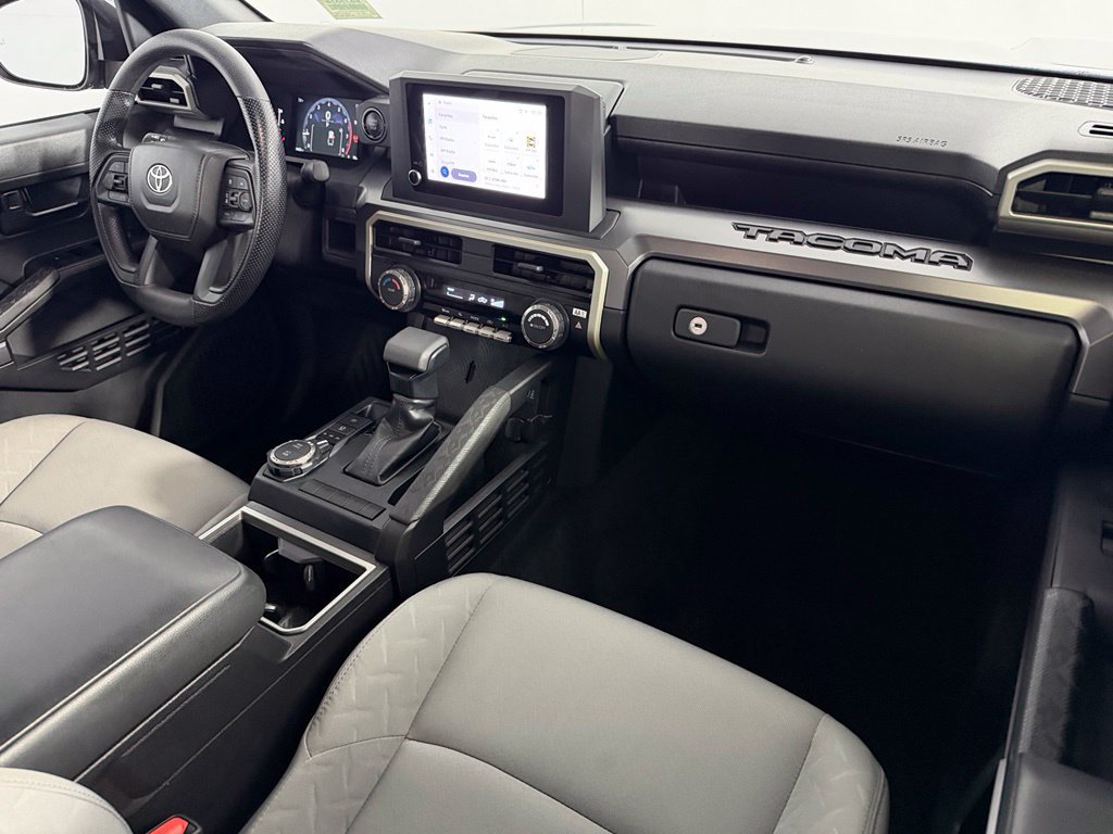 Used 2025 Toyota Tacoma SR5 AWD/4WD image 14