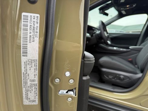 New 2026 Jeep Cherokee Laredo AWD/4WD image 24