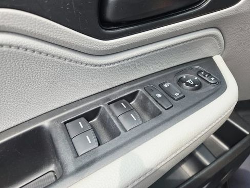 Used 2019 Honda Odyssey EX image 34