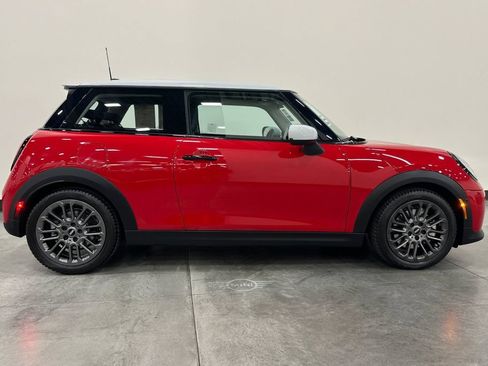 Used 2025 MINI Cooper S FWD image 3