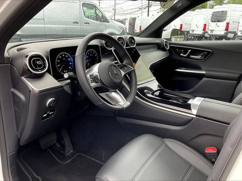 Used 2026 Mercedes-Benz GLC 300 4MATIC image 19