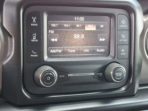 Used 2021 Jeep Wrangler 4WD Unlimited Willys image 17