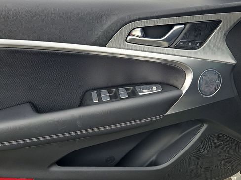 Certified 2026 Genesis G70 2.5T Prestige RWD image 28