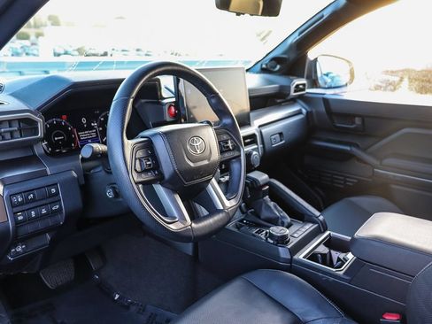 Used 2025 Toyota 4Runner TRD Off-Road Premium w/ Tow Technology Package AWD/4WD image 23