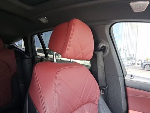 Used 2025 BMW X6 M60i w/ Executive Package AWD/4WD image 18