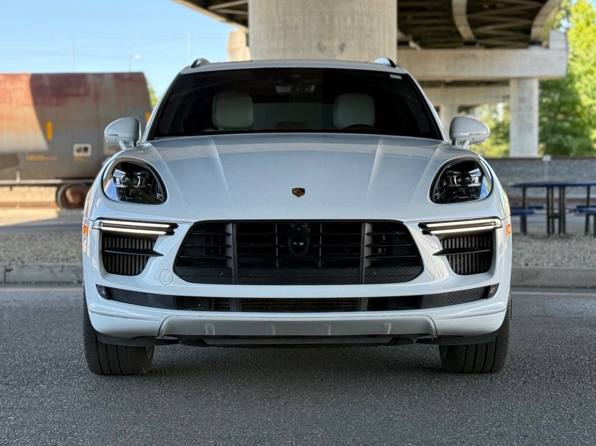 Used 2021 Porsche Macan Turbo AWD/4WD image 11