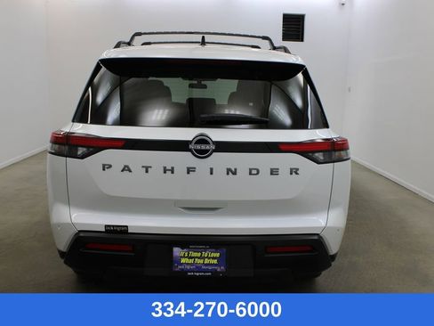 New 2026 Nissan Pathfinder SV image 3