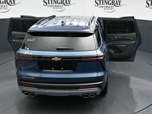 Used 2026 Chevrolet Traverse LT FWD image 35