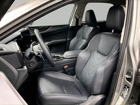 Used 2026 Lexus NX 450h+ AWD w/ Accessory Package (Z2) image 8