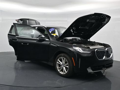 Used 2025 BMW X3 xDrive30i AWD/4WD image 43