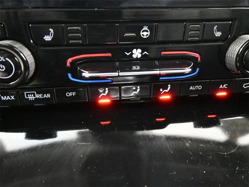 Used 2021 Jeep Grand Cherokee L Limited image 20