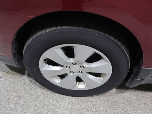 Used 2011 Subaru Outback 2.5i Premium AWD/4WD image 9