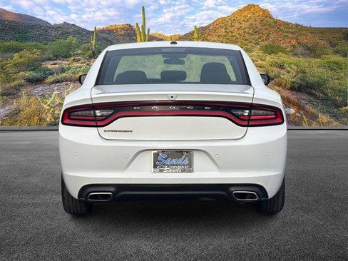 Used 2022 Dodge Charger SXT image 6