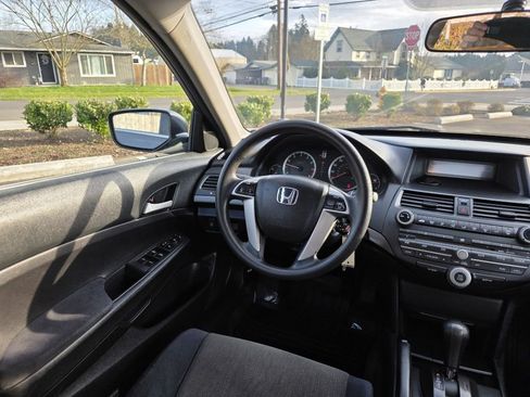 Used 2009 Honda Accord LX-P image 10