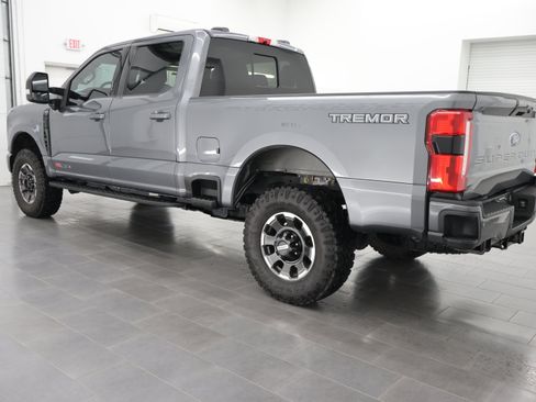 Used 2024 Ford F250 Lariat w/ Lariat Ultimate Package AWD/4WD image 6