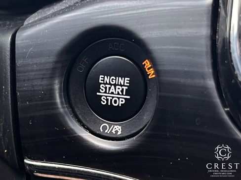 Used 2021 Jeep Grand Cherokee Limited image 20