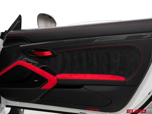 Used 2018 Porsche 911 GT2 RS image 34