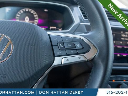 Used 2024 Volkswagen Tiguan SE FWD image 12