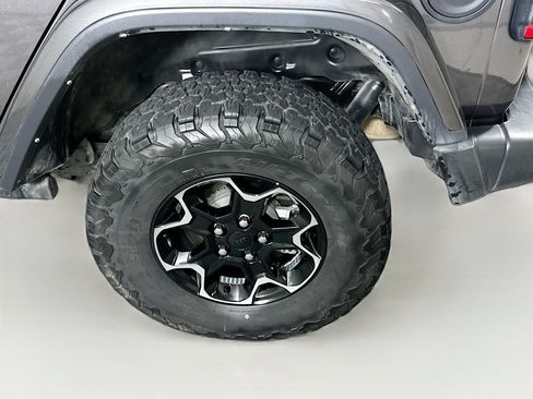 Used 2021 Jeep Wrangler Unlimited Rubicon 4xe AWD/4WD image 11
