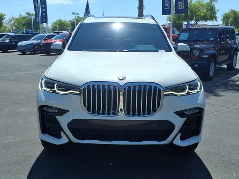 Used 2021 BMW X7 xDrive40i w/ M Sport Package AWD/4WD image 2