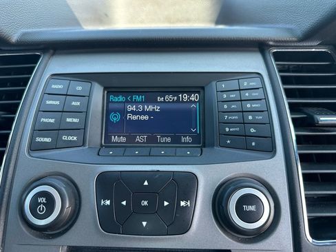 Used 2013 Ford Taurus Police Interceptor AWD image 19