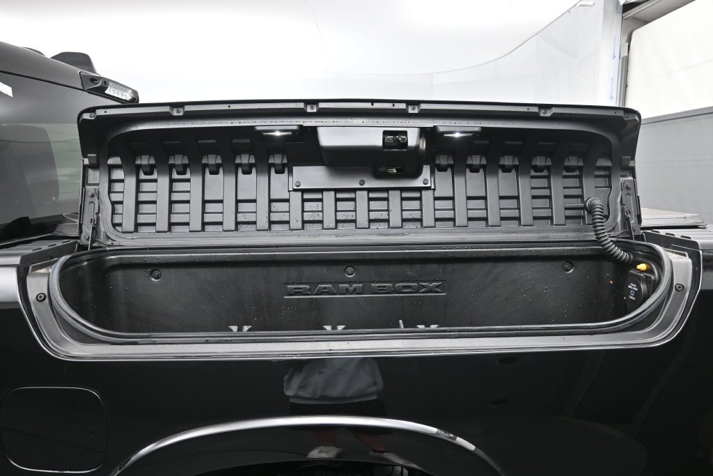 Used 2025 RAM 1500 Limited AWD/4WD image 28
