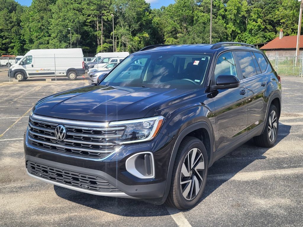 Used 2025 Volkswagen Atlas SE FWD image 7
