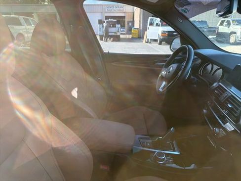 Used 2021 BMW X3 xDrive30i w/ Convenience Package image 11