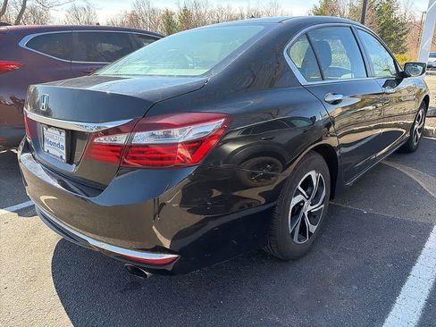 Used 2016 Honda Accord LX image 4