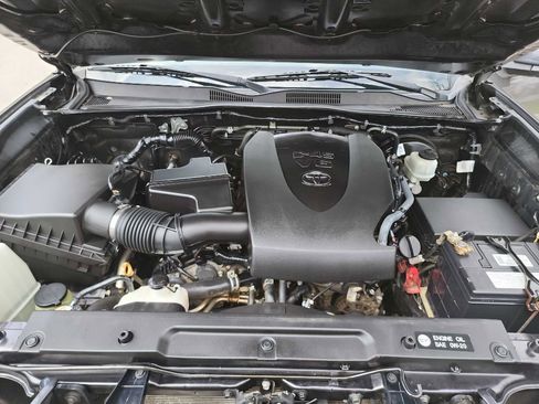 Used 2019 Toyota Tacoma SR5 image 36