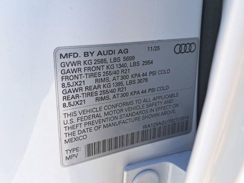 New 2025 Audi SQ5 Premium Plus image 39