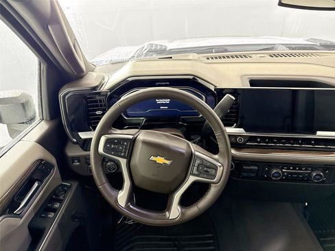 Used 2025 Chevrolet Silverado 3500 LT w/ Safety Package AWD/4WD image 44