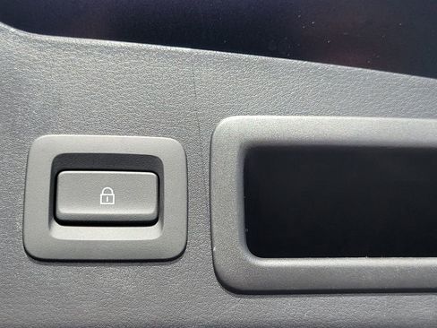 Certified 2023 MAZDA MAZDA3 s image 23