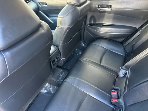 Used 2023 Toyota Corolla Cross XLE w/ Convenience Package AWD/4WD image 13