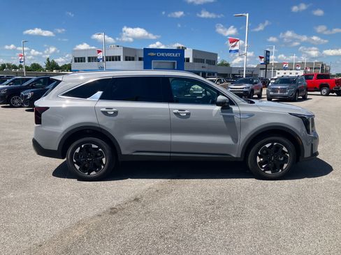 Used 2026 Kia Sorento S w/ S Panoramic Sunroof Package AWD/4WD image 8