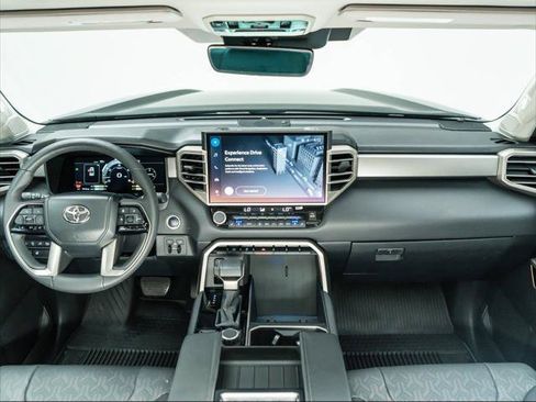 Used 2024 Toyota Tundra Limited AWD/4WD image 18