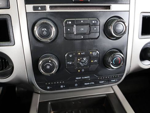 Used 2017 Ford Expedition XLT RWD image 48