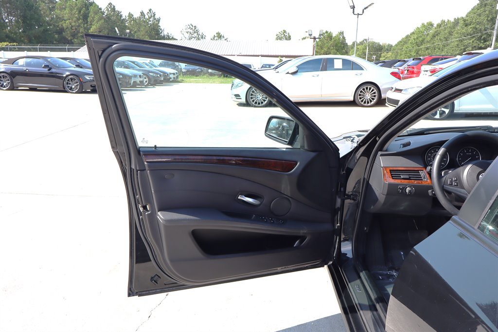 Used 2010 BMW 535i Sedan RWD image 29