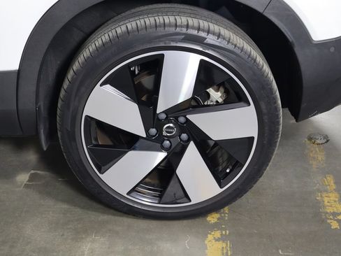 Used 2023 Volvo C40 P8 Recharge Ultimate AWD/4WD image 42