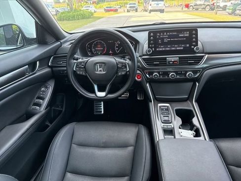 Used 2019 Honda Accord Sport image 14