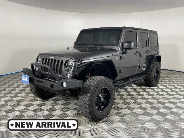 Used 2014 Jeep Wrangler Unlimited Sport w/ Max Tow Package AWD/4WD image 1