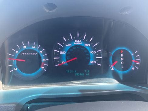 Used 2011 Ford Fusion SE FWD image 13