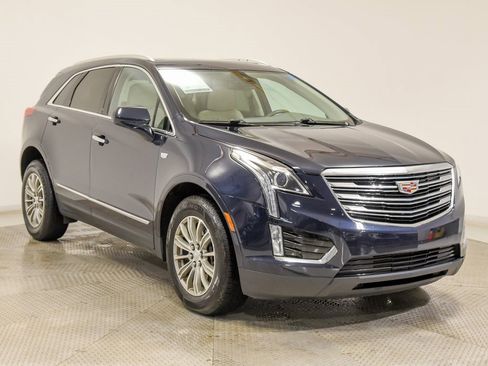 Used 2017 Cadillac XT5 Luxury w/ Driver Awareness Package image 7