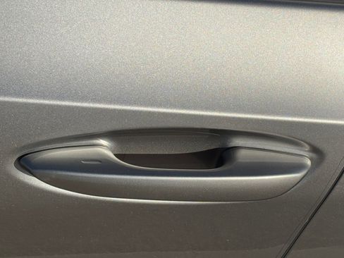 Used 2021 Lexus ES 300h w/ Accessory Package image 9