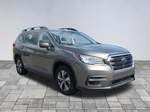 Used 2022 Subaru Ascent Premium w/ Convenience Package AWD/4WD image 1