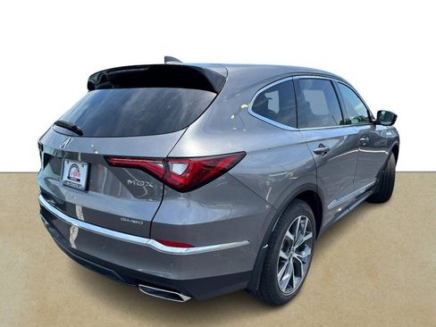 Used 2023 Acura MDX SH-AWD w/ Technology Package image 4